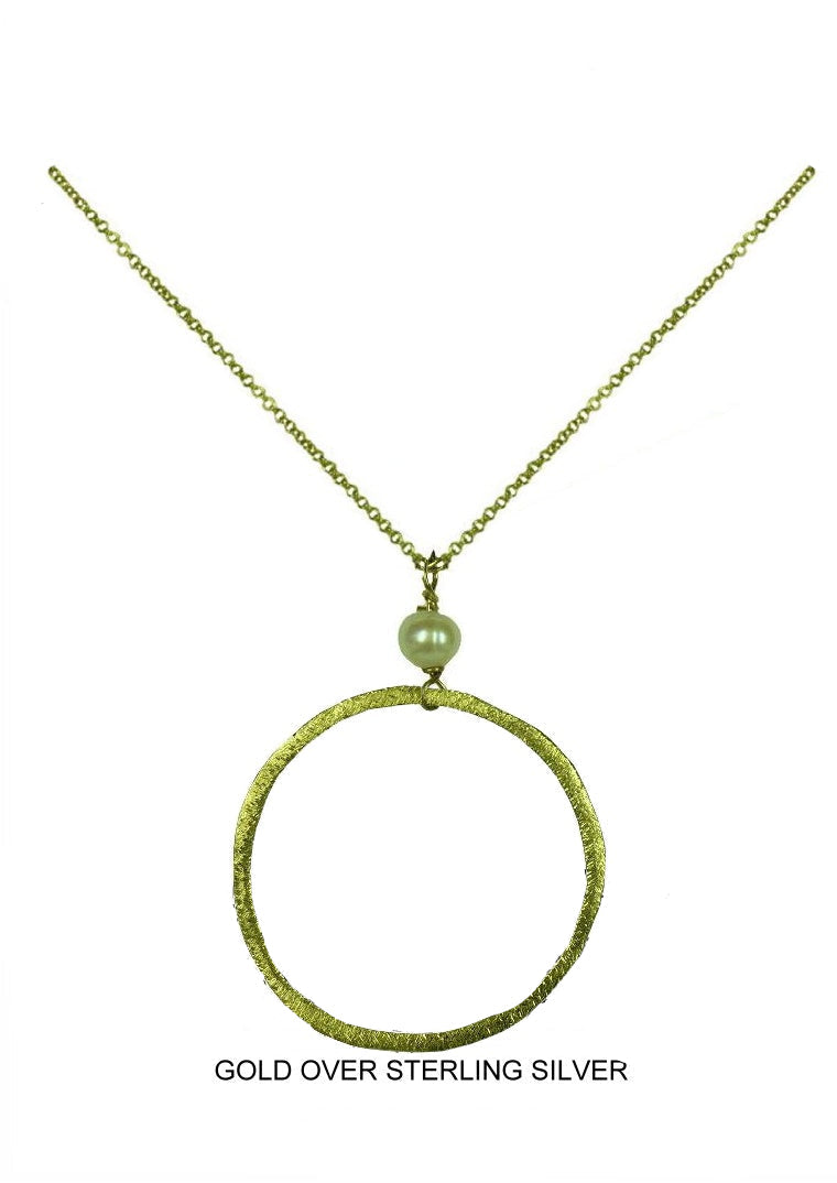 Mother's Circle Pearl Necklace - Gold
