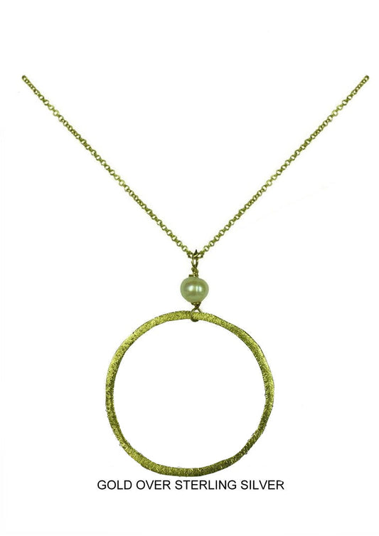 Mother's Circle Pearl Necklace - Gold