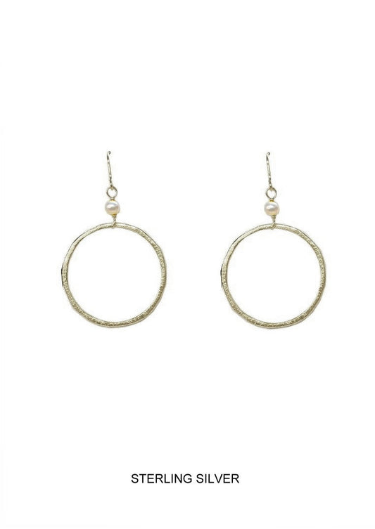 Mother's Circle Pearl Earring - Silver